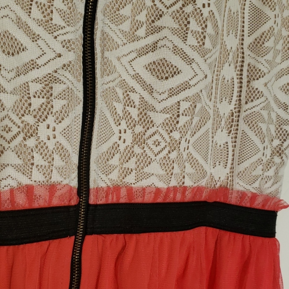 Junior size 13 speechless Lace and net dress b31 - Picture 3 of 5